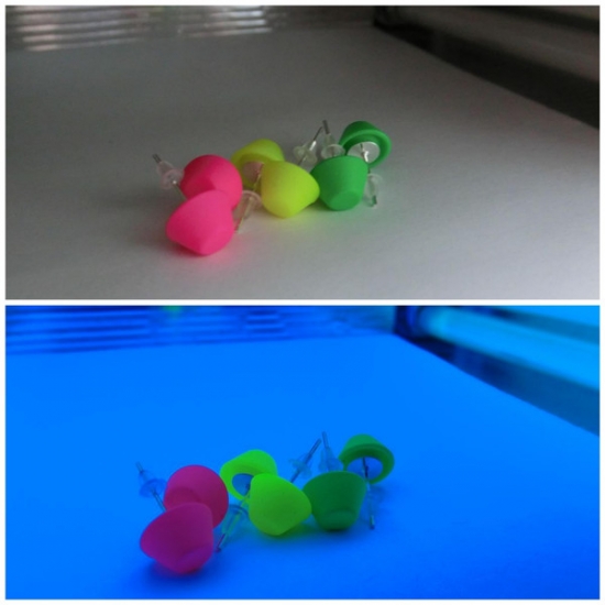 Preview: Ohrstecker fluoreszierend